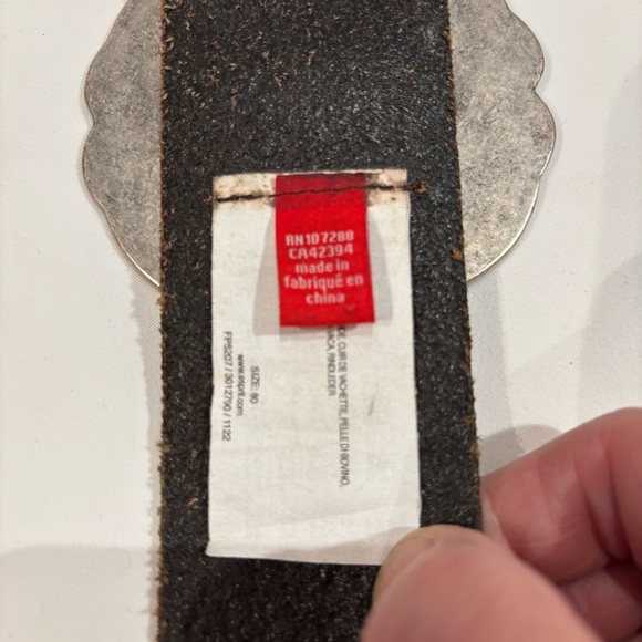 ESPRIT Sz 32” or 80 cm Brown Leather Belt with Metal Floral Style Ornate Buckle - Picture 7 of 10